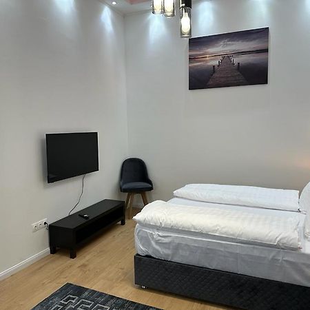 Lizu Apartmant Будапеща Екстериор снимка